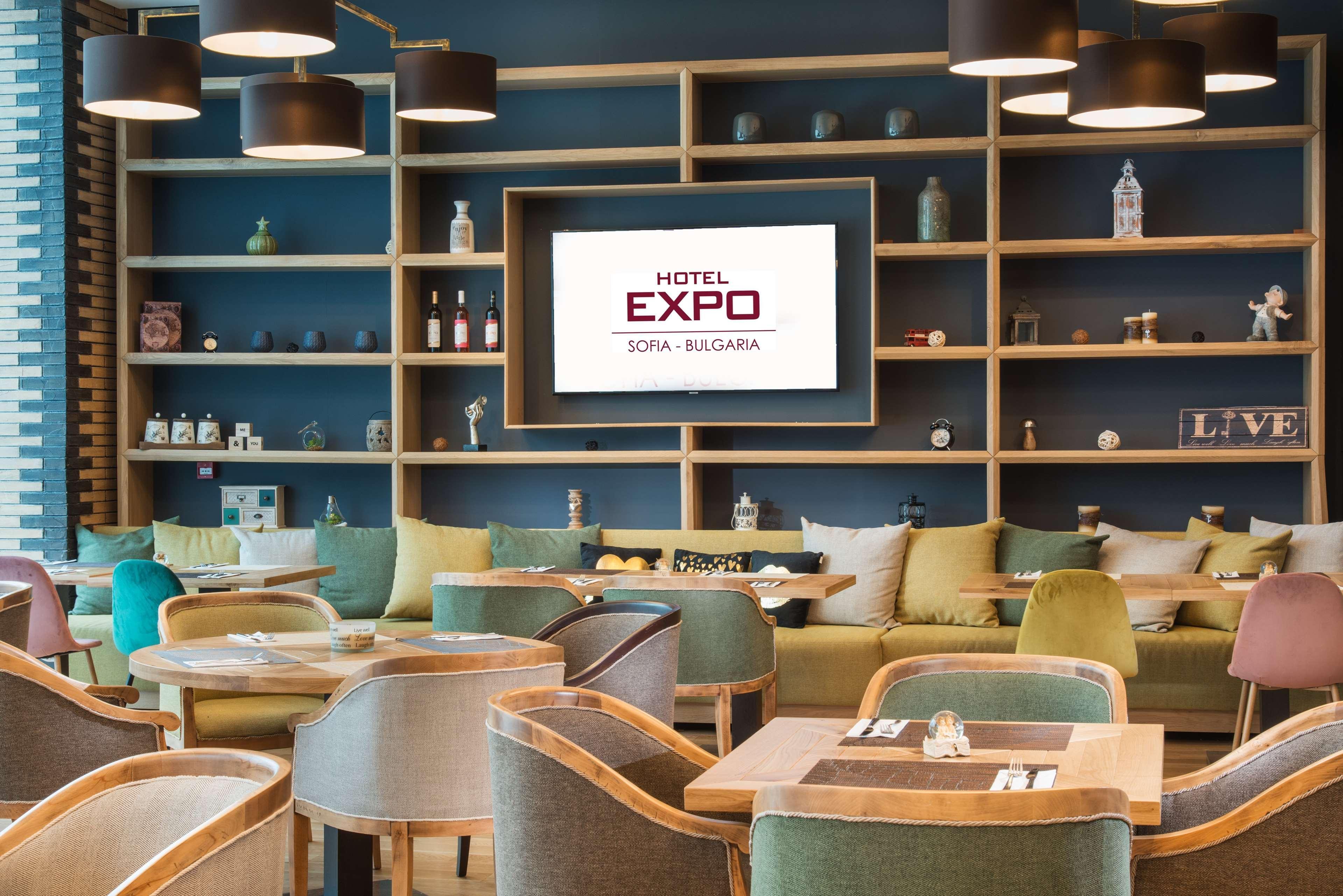 Expo Hotel