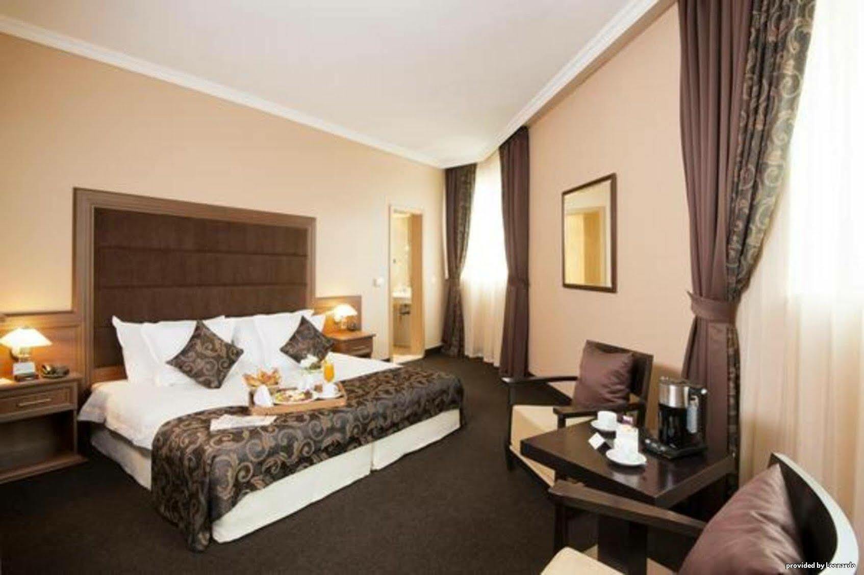 Hotel Expo